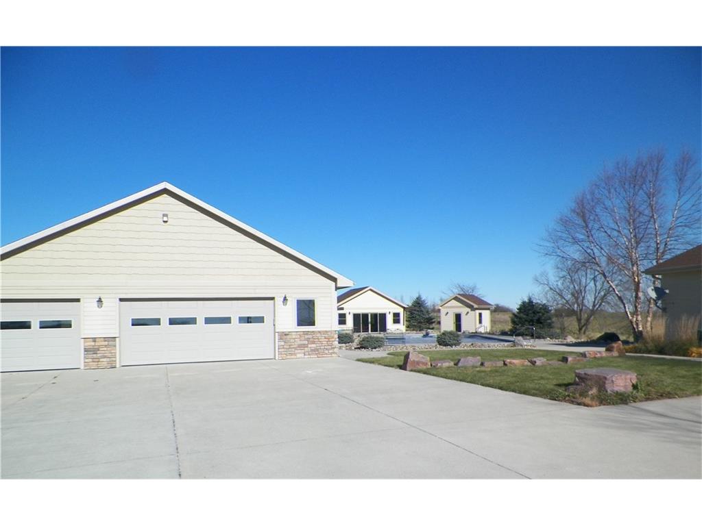 3087 G76 Highway, New Virginia, IA 50210