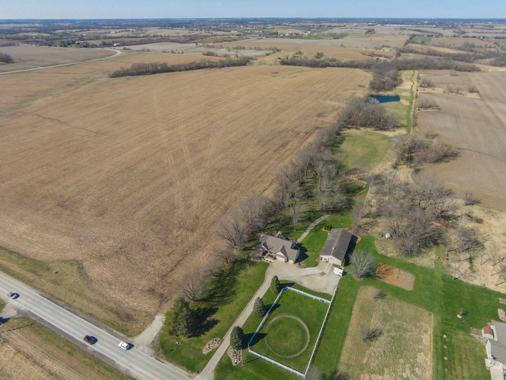 1135 W North AVE, Norwalk, IA 50211