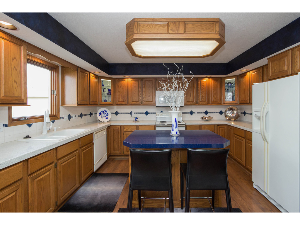 1135 W North AVE, Norwalk, IA 50211