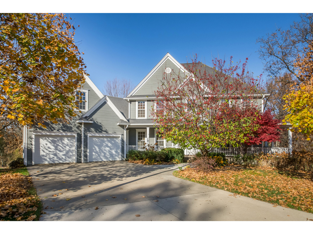 2408 Drenthe Laan ST, Pella, IA 50219