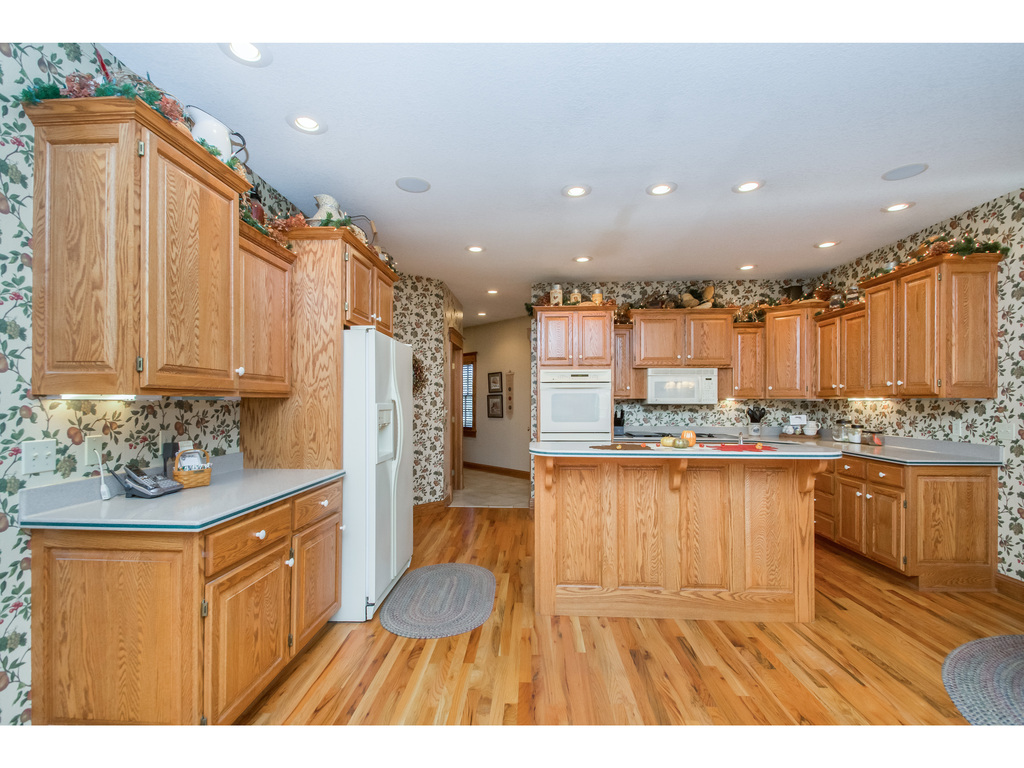 2408 Drenthe Laan ST, Pella, IA 50219