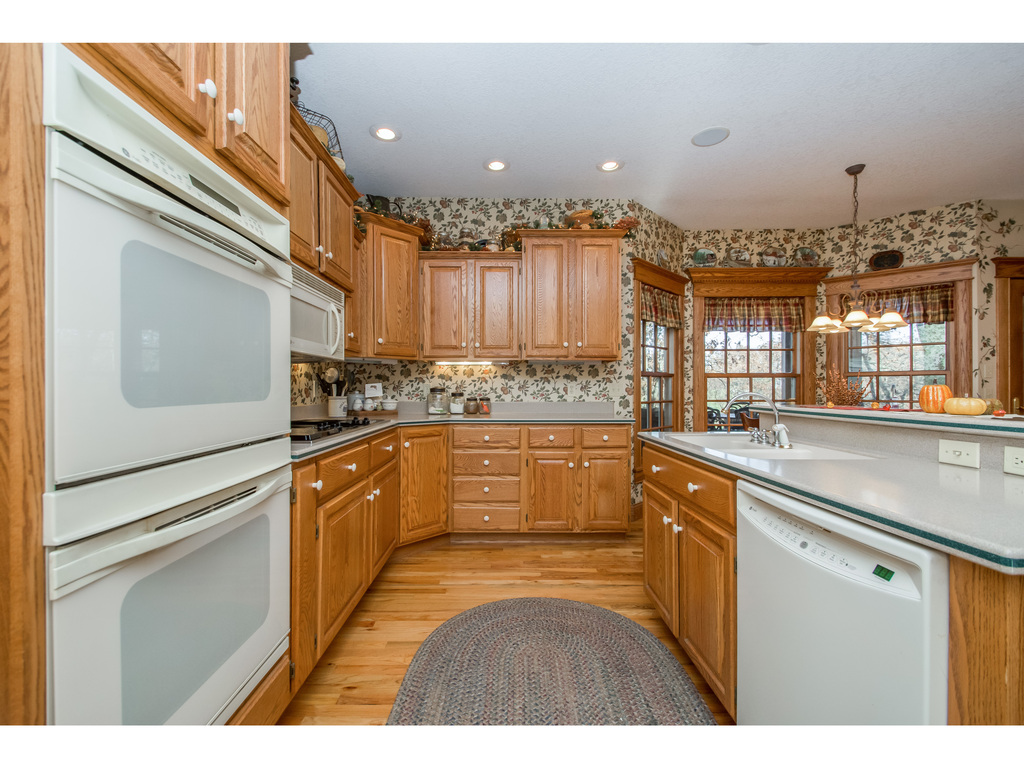 2408 Drenthe Laan ST, Pella, IA 50219