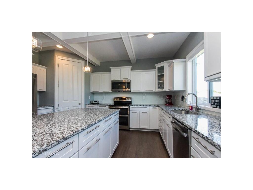 312 Sweetwater Circle, Polk City, IA 50226