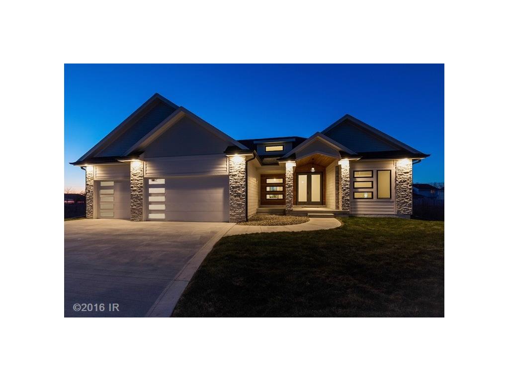 1065 SE Grant Woods Court, Waukee, IA 50263