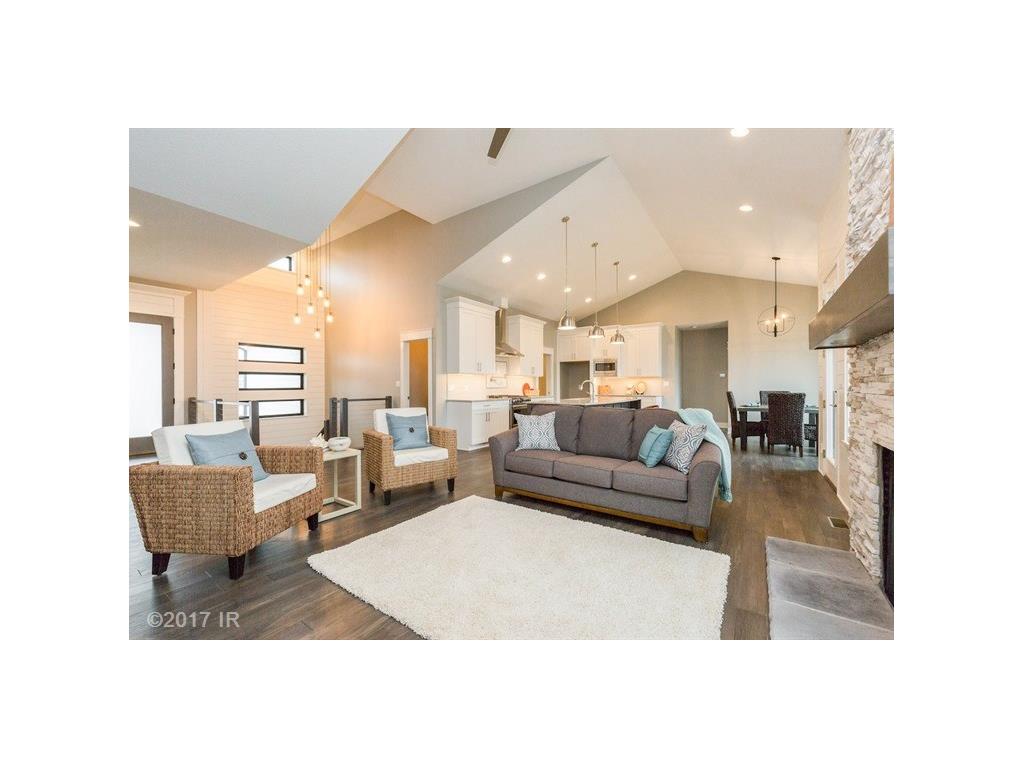 1065 SE Grant Woods Court, Waukee, IA 50263