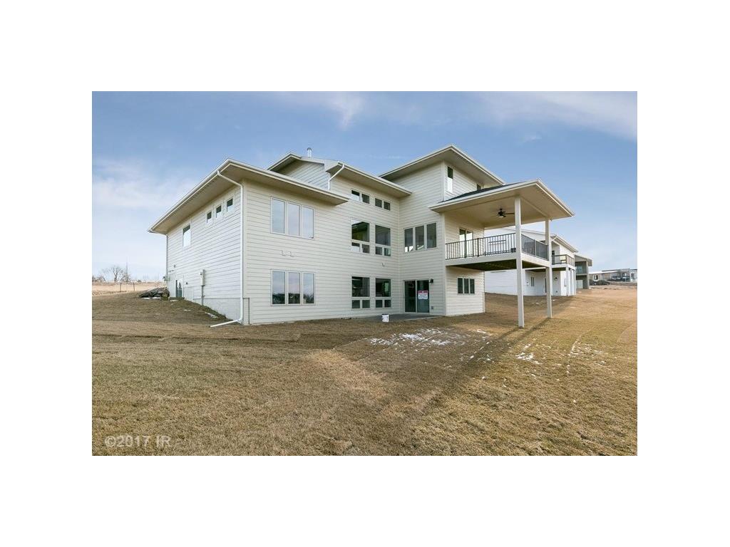 675 Indian Ridge Drive, Waukee, IA 50263