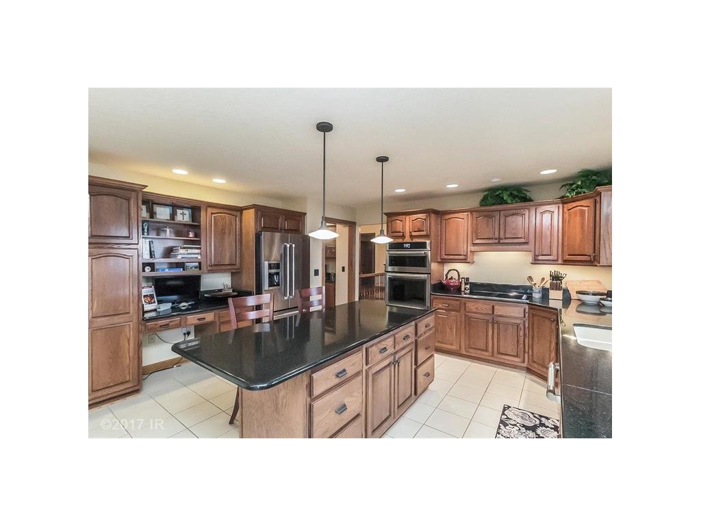 670 SE Westbranch Drive, Waukee, IA 50263