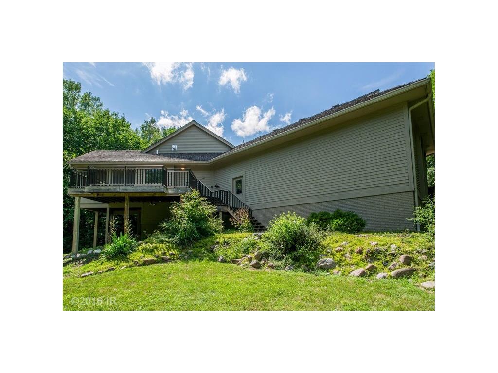3150 Valley Ridge Court, West Des Moines, IA 50265