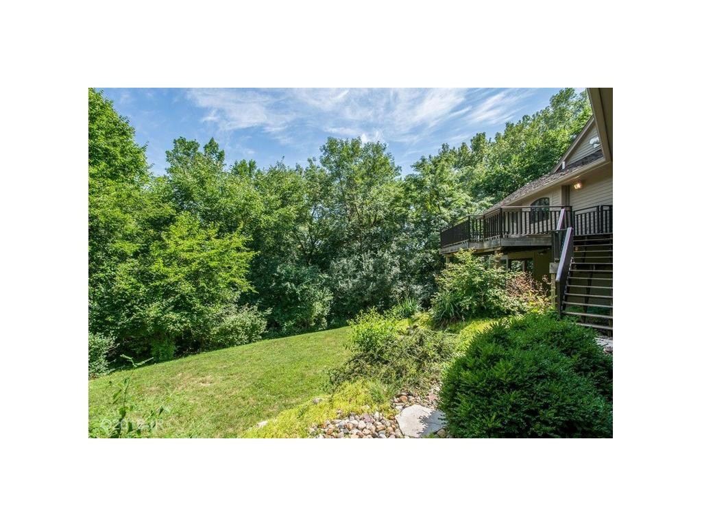 3150 Valley Ridge Court, West Des Moines, IA 50265
