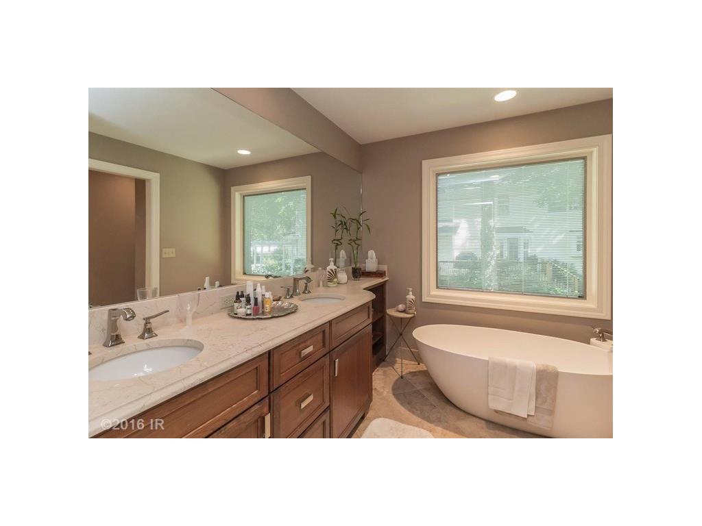 3205 Jordan Grove, West Des Moines, IA 50265