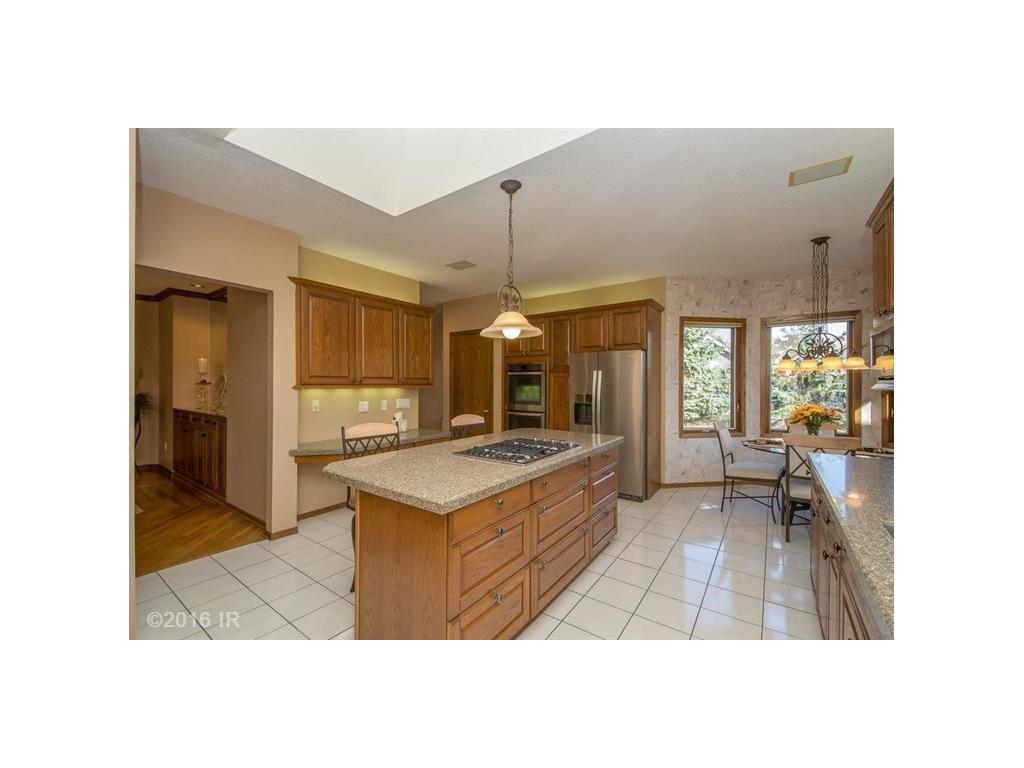 3210 Valley Ridge Court, West Des Moines, IA 50265