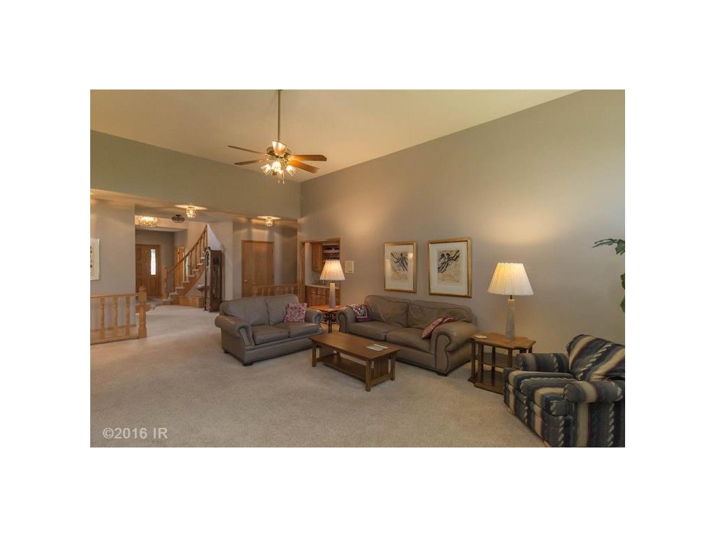 620 S 28th Street, West Des Moines, IA 50265