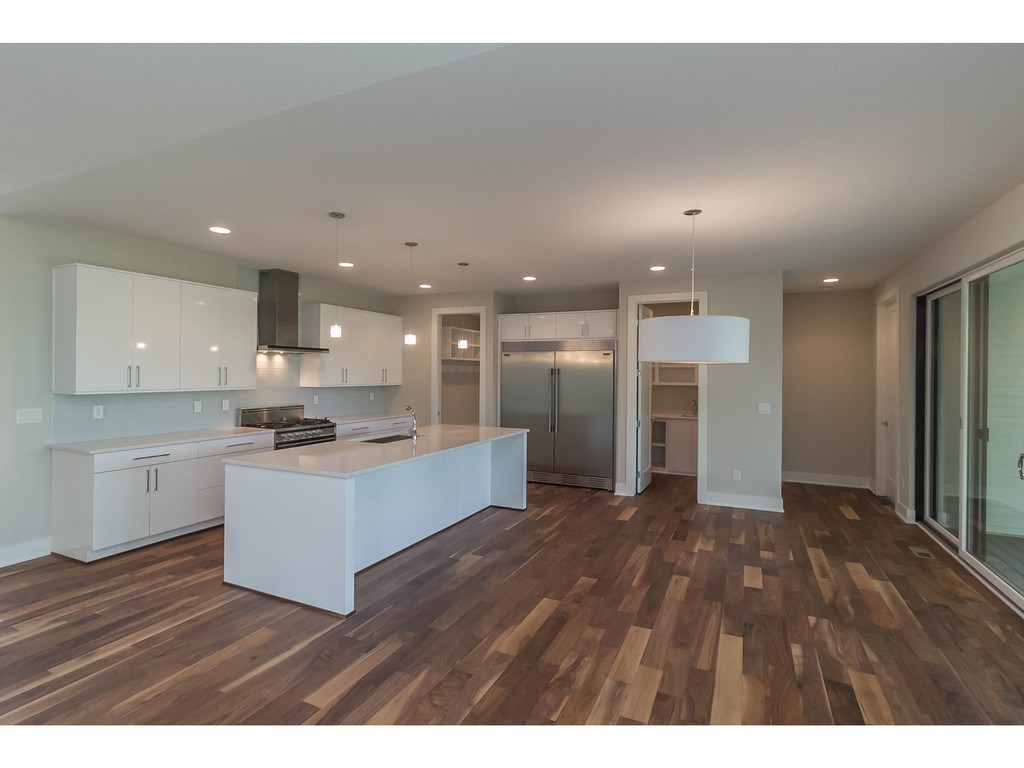 5482 SW Lake Ridge DR, West Des Moines, IA 50265