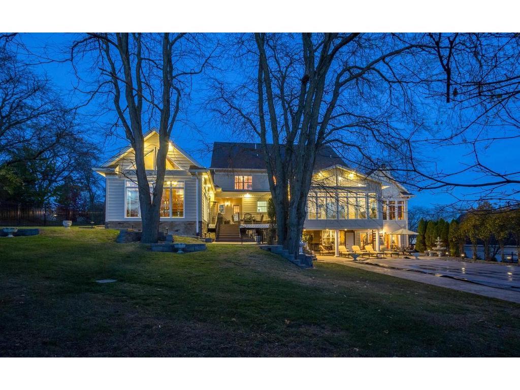 2019 S 40th CT, West Des Moines, IA 50265
