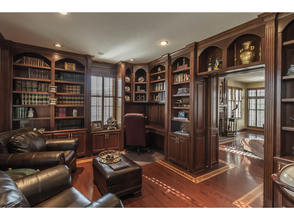 2019 S 40th CT, West Des Moines, IA 50265
