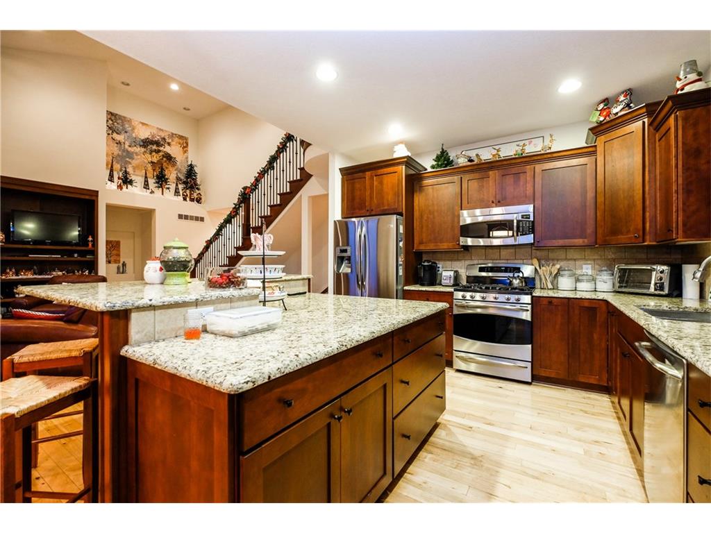5561 Sandstone Drive, West Des Moines, IA 50266