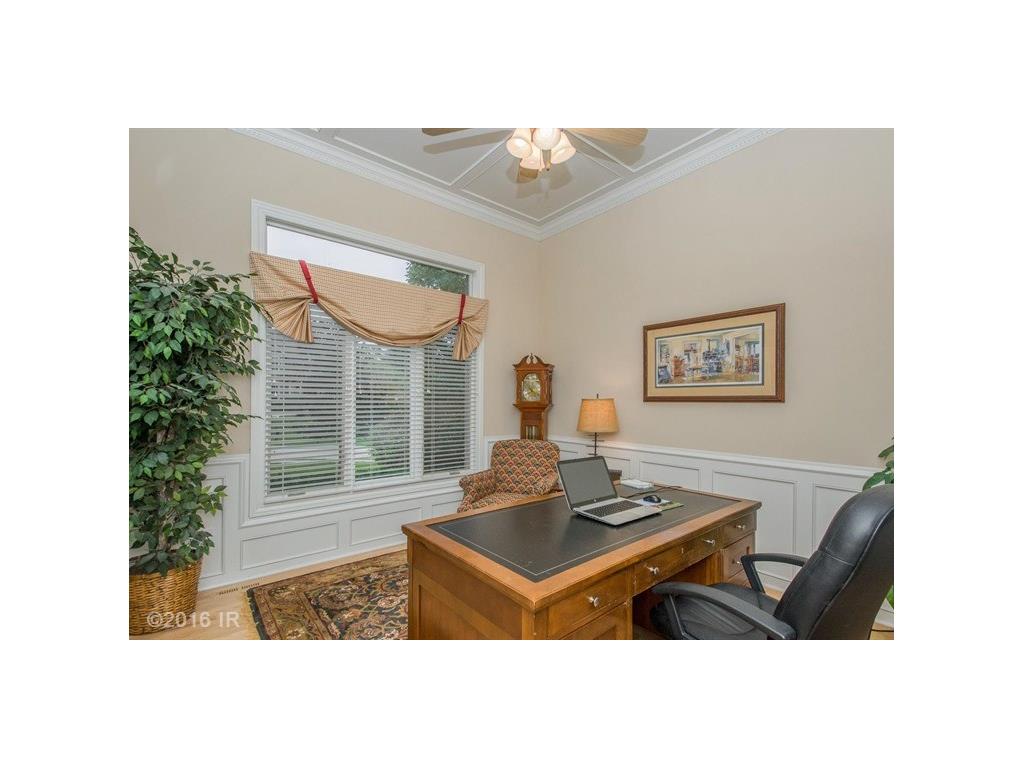 1205 Tulip Tree Lane, West Des Moines, IA 50266