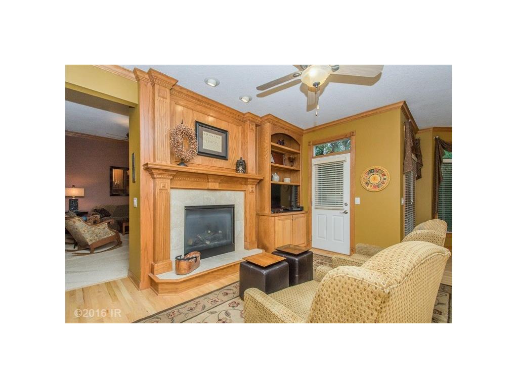 1205 Tulip Tree Lane, West Des Moines, IA 50266