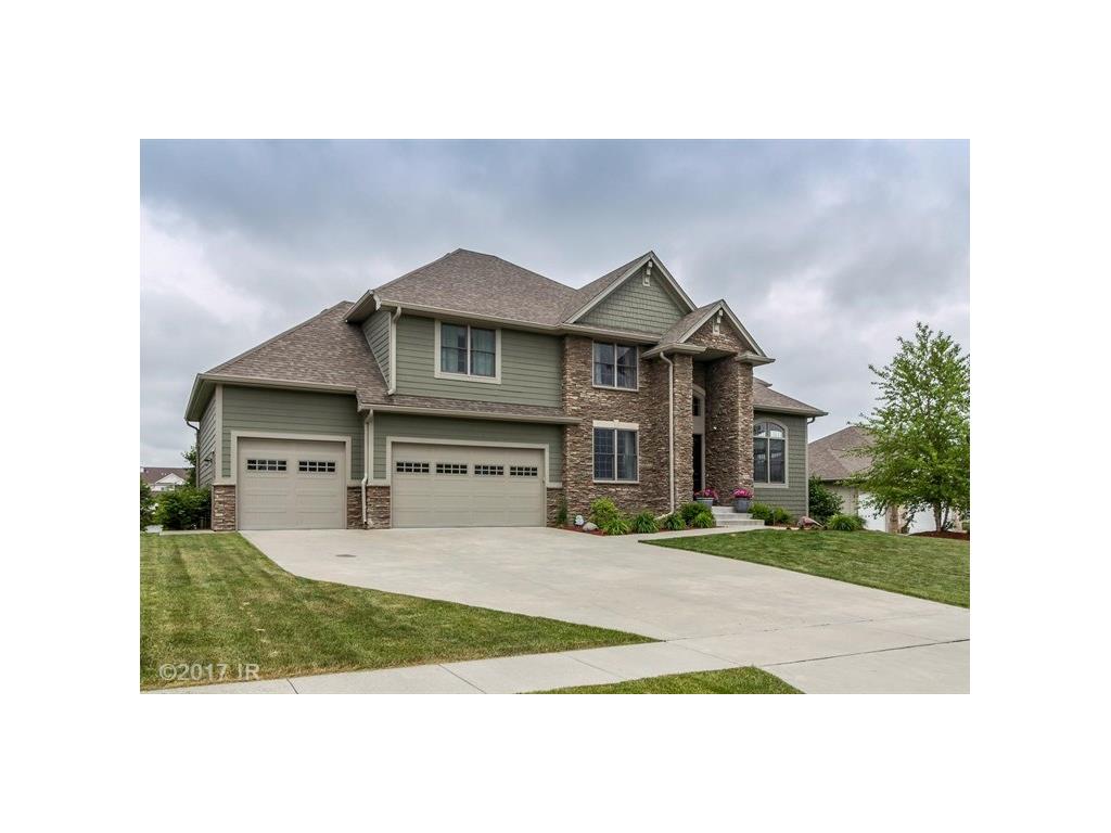 244 62nd Court, West Des Moines, IA 50266