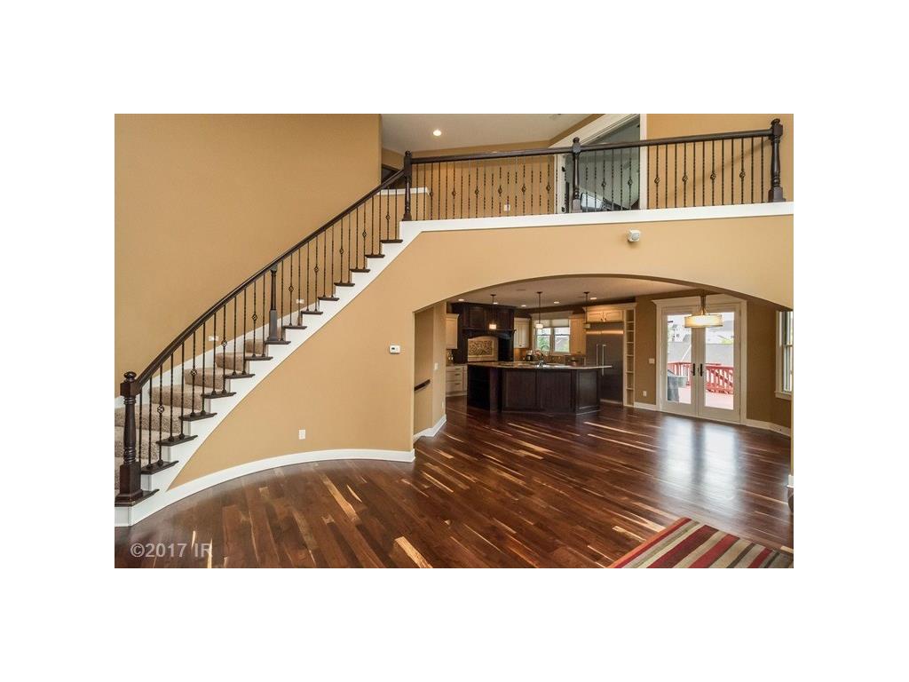 244 62nd Court, West Des Moines, IA 50266