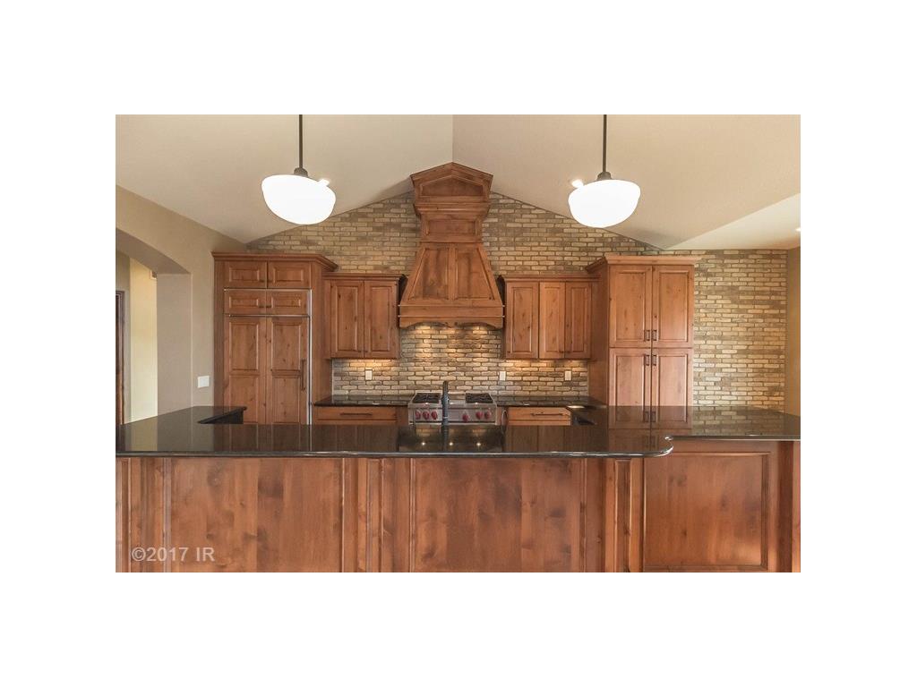 5830 Fairway Drive, West Des Moines, IA 50266