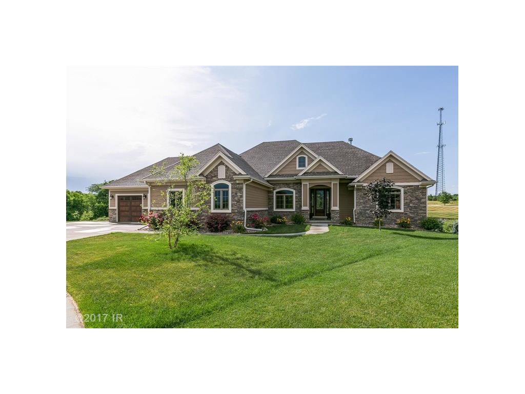 1371 S Sugar Creek Court, West Des Moines, IA 50266