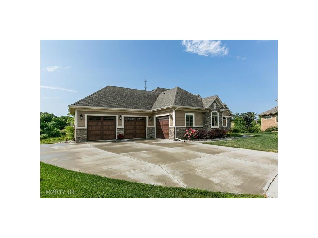 1371 S Sugar Creek Court, West Des Moines, IA 50266