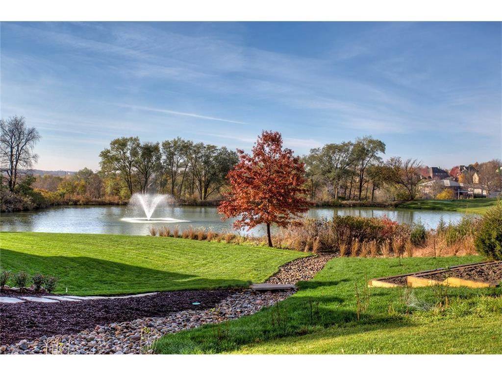 1723 Glen Oaks Drive, West Des Moines, IA 50266
