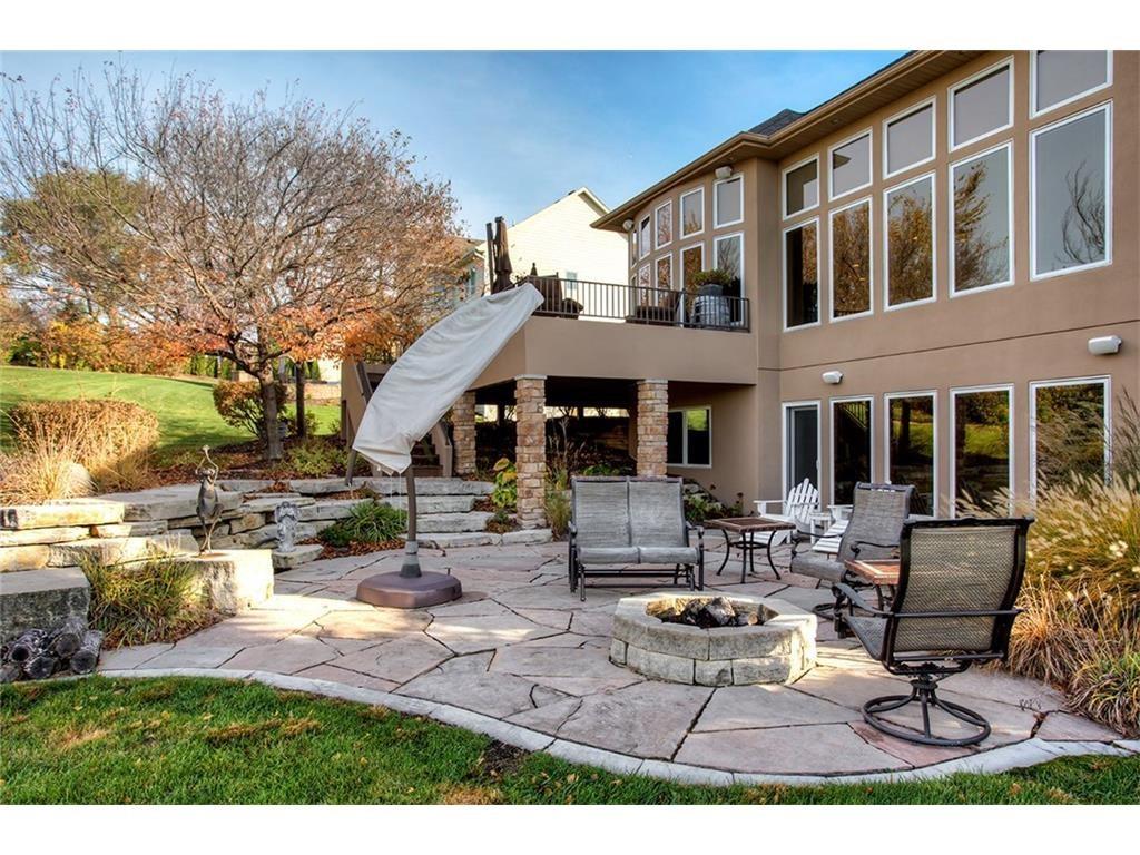1723 Glen Oaks Drive, West Des Moines, IA 50266