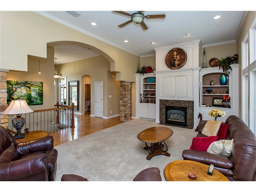 1723 Glen Oaks Drive, West Des Moines, IA 50266