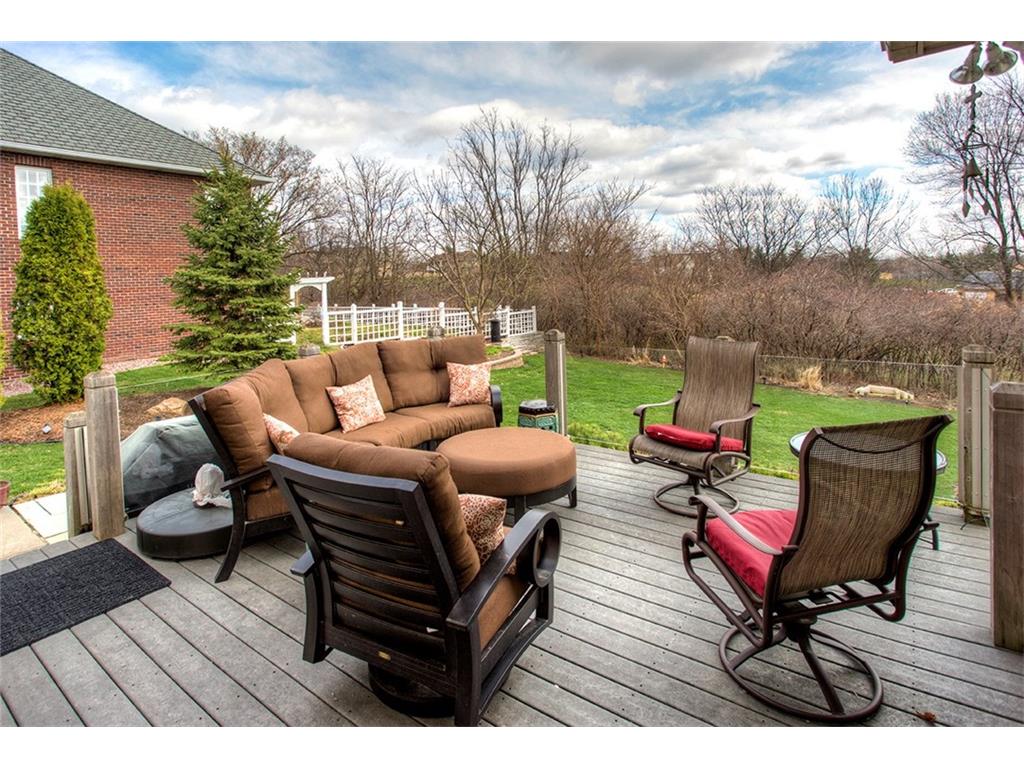 1690 Plum Thicket Lane, West Des Moines, IA 50266