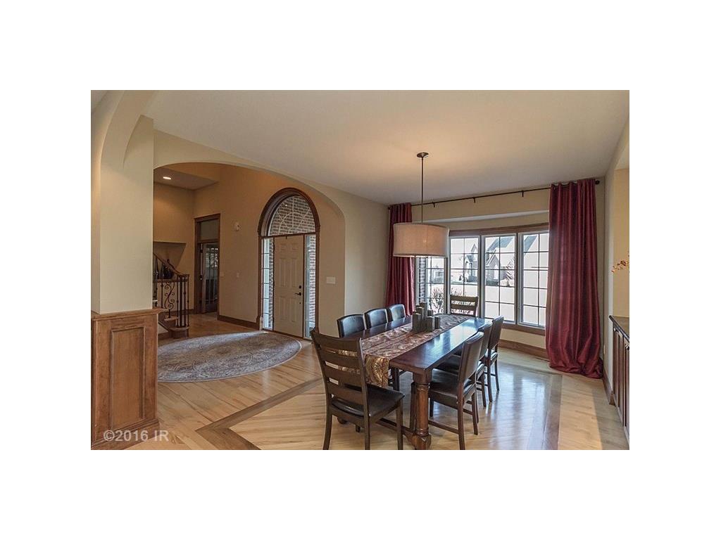 1501 Tulip Tree Lane, West Des Moines, IA 50266
