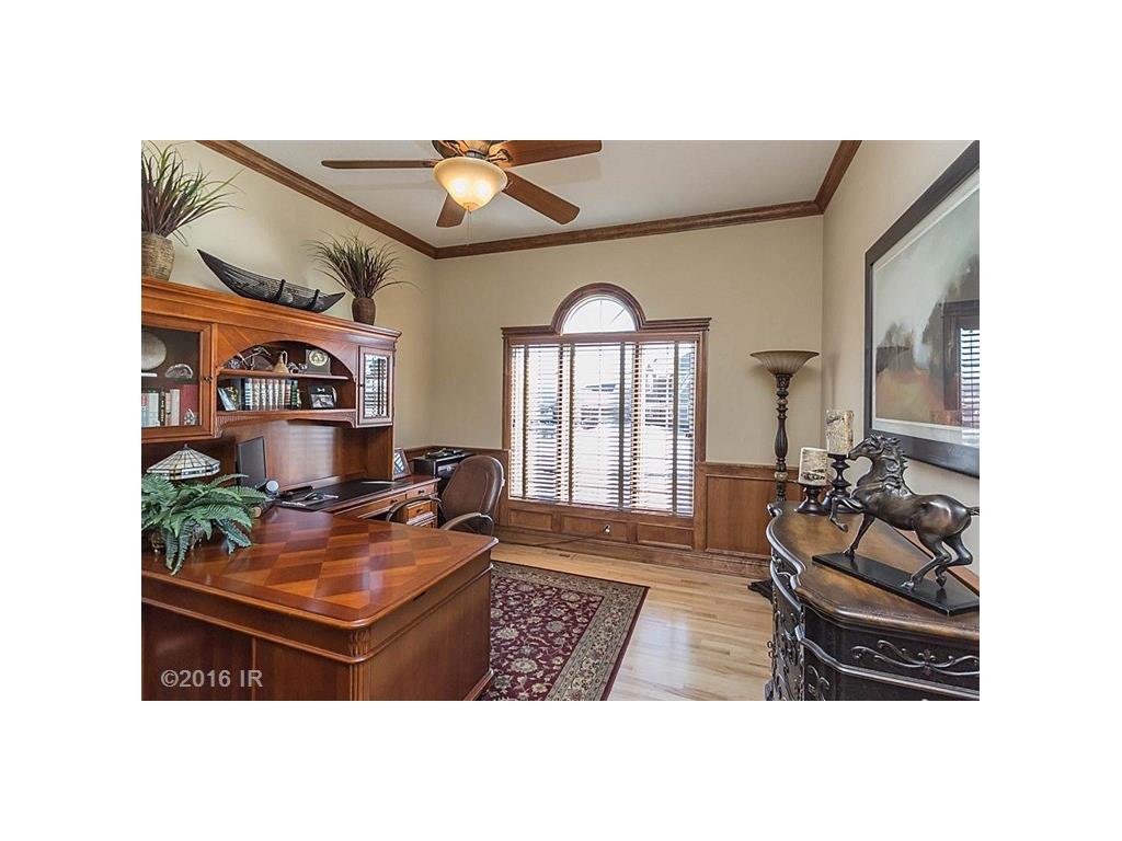 1501 Tulip Tree Lane, West Des Moines, IA 50266