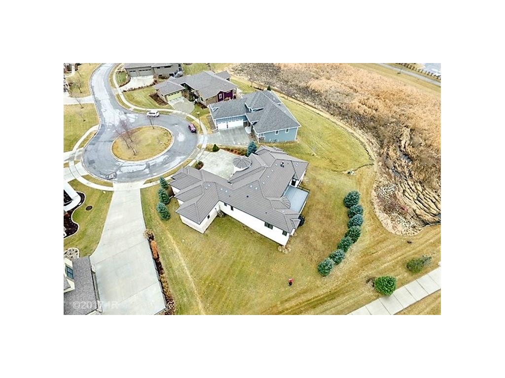 5930 Fairway Court, West Des Moines, IA 50266