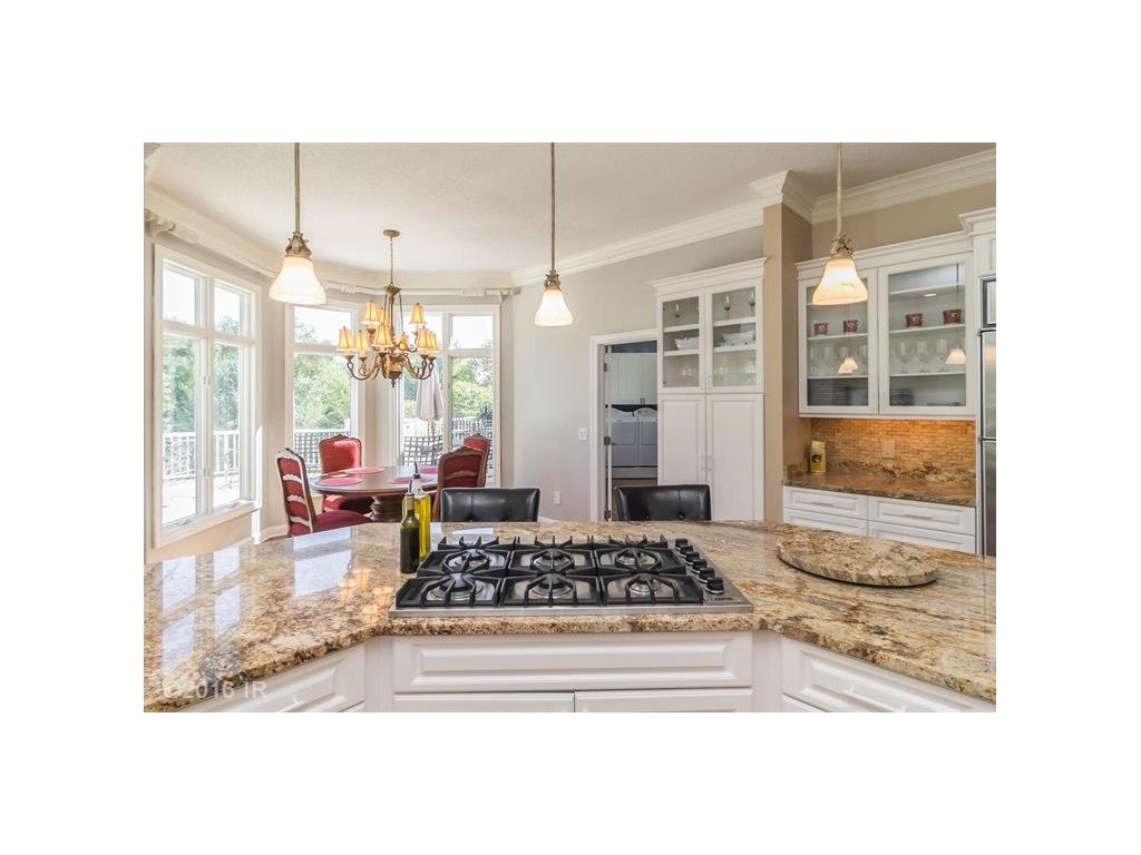 1610 Burr Oaks Drive, West Des Moines, IA 50266