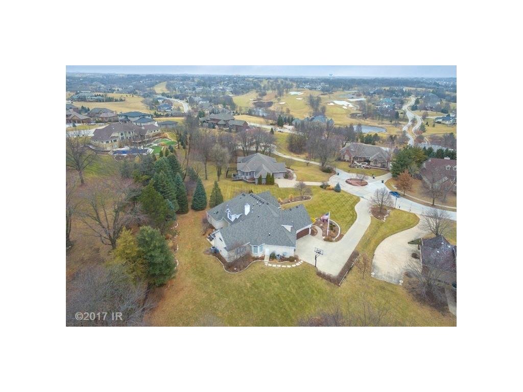 5550 Little Leaf Trail, West Des Moines, IA 50266