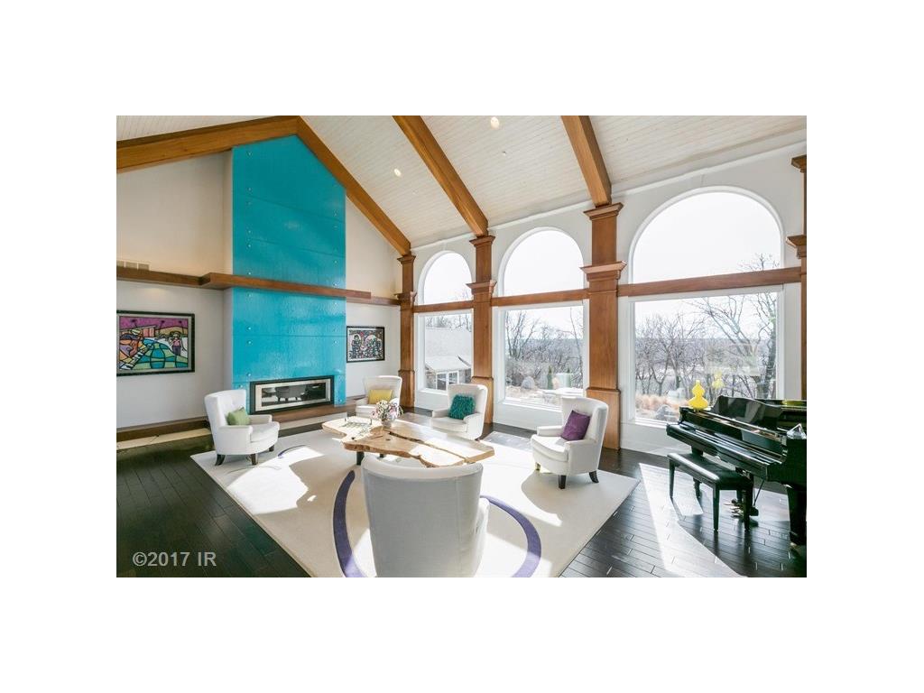 1747 Glenleven Terrace, West Des Moines, IA 50266
