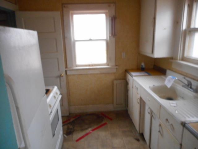 1920 27th StDes Moines, IA, 50310Polk County