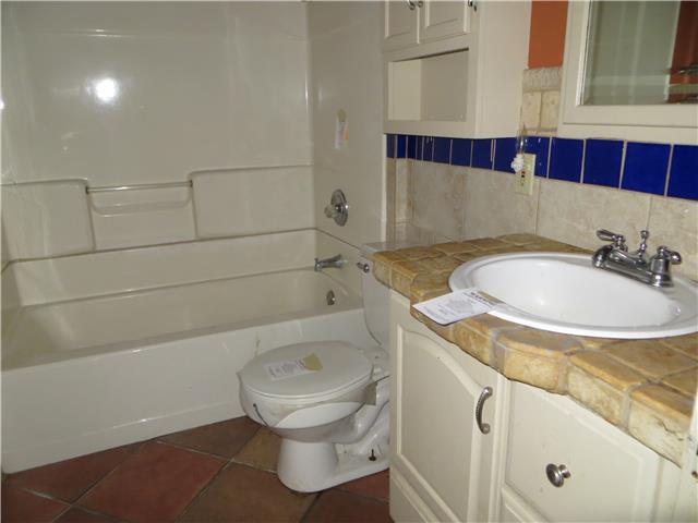 2114 37th StDes Moines, IA, 50310Polk County