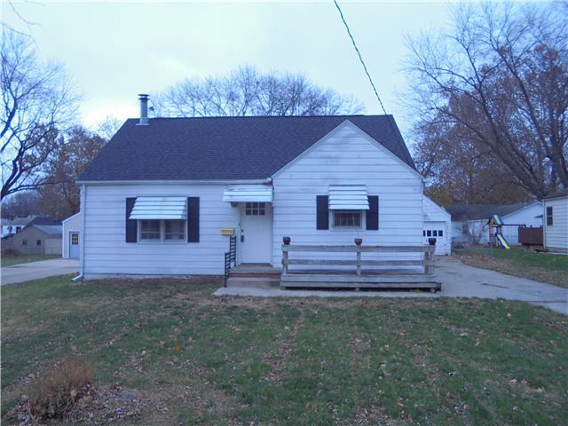 1805 46th StDes Moines, IA, 50310Polk County