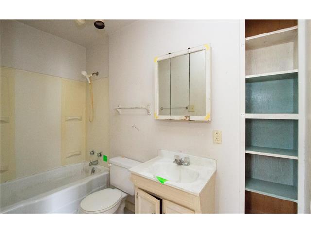 921 30th StDes Moines, IA, 50312Polk County