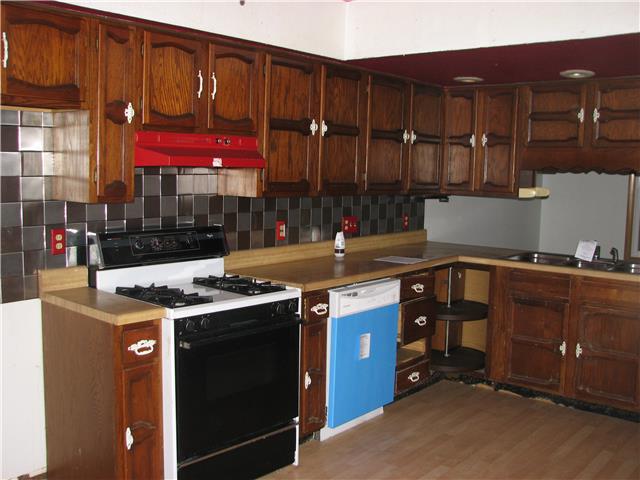 504 E Pleasant View DrDes Moines, IA, 50315Polk County