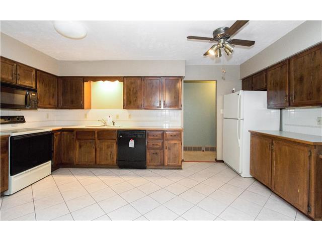 2908 E 39th StDes Moines, IA, 50317Polk County