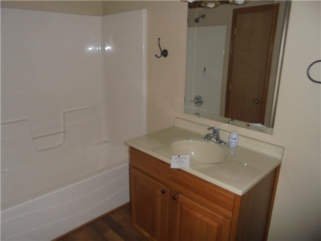 3909 NE 44th DrDes Moines, IA, 50317Polk County