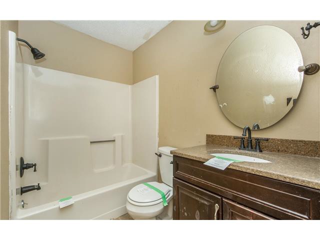 2225 E Caulder CtDes Moines, IA, 50320Polk County