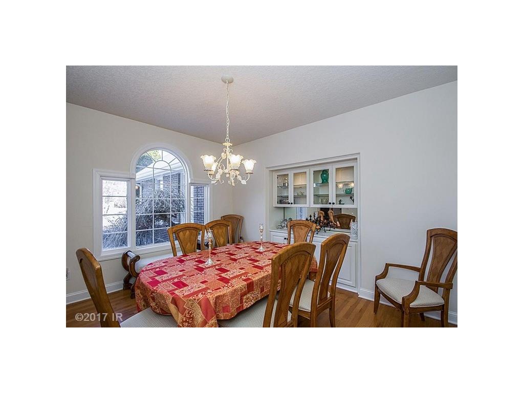 2909 Southern Hills Circle, Des Moines, IA 50321