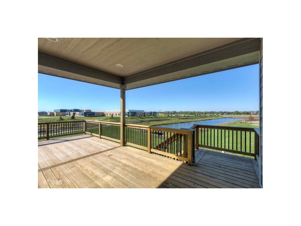 14319 Sheridan Avenue, Urbandale, IA 50323