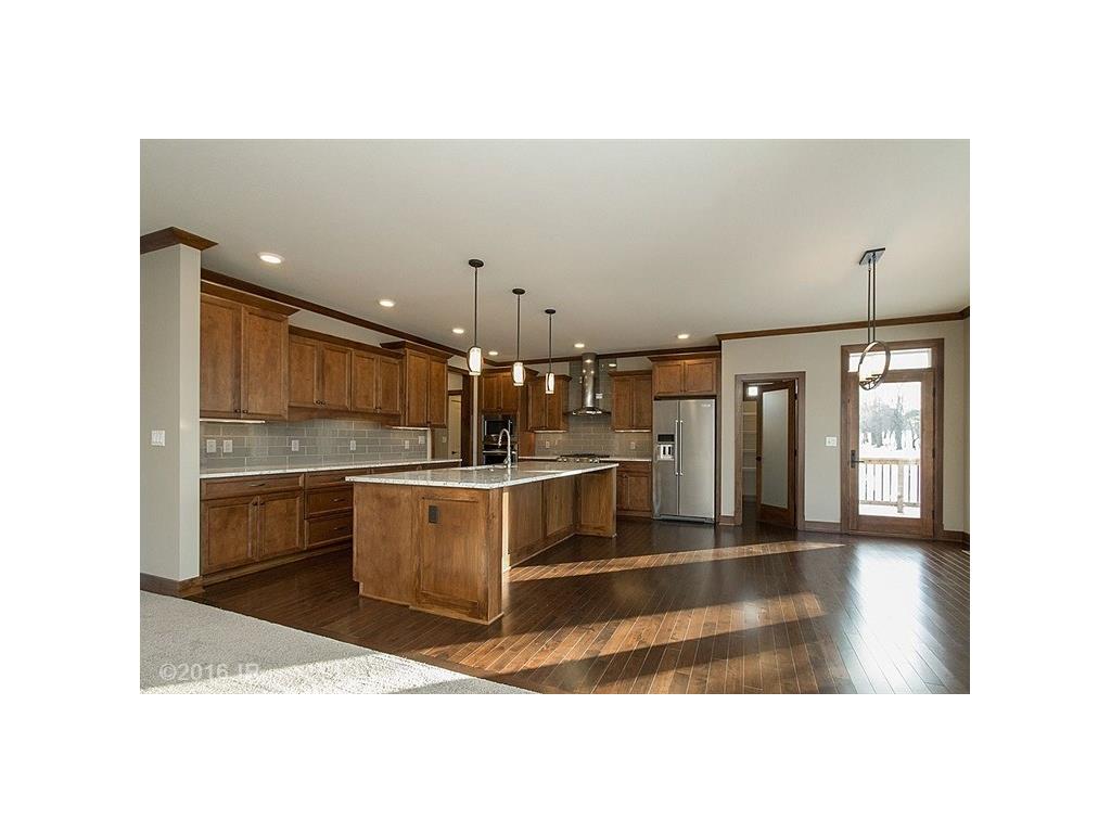 15310 MAPLE Drive, Urbandale, IA 50323