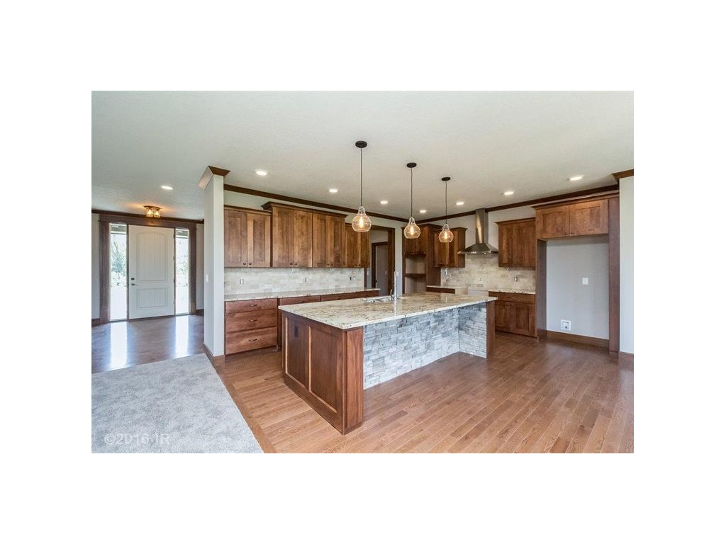 16005 Hickory Lane, Urbandale, IA 50323