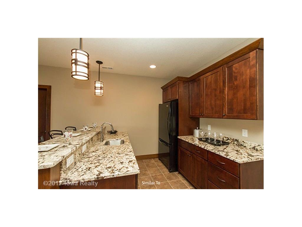 16103 Hickory Lane, Urbandale, IA 50323